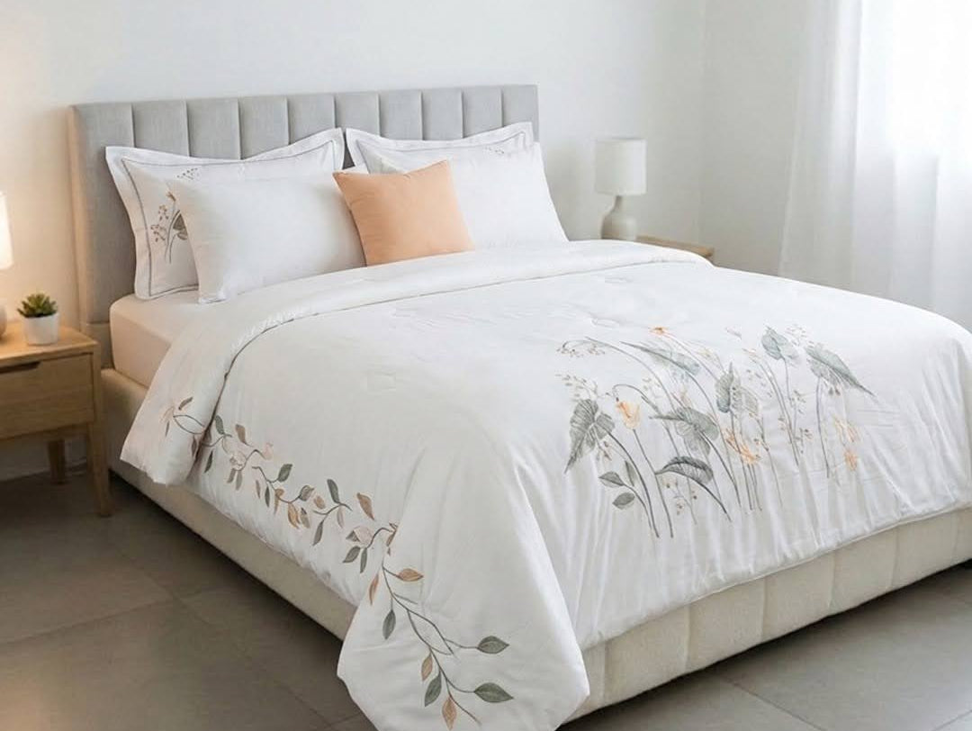 Still Using the Same Comforter? Here’s Why It Might Be Affecting Your Sleep and Hygiene
