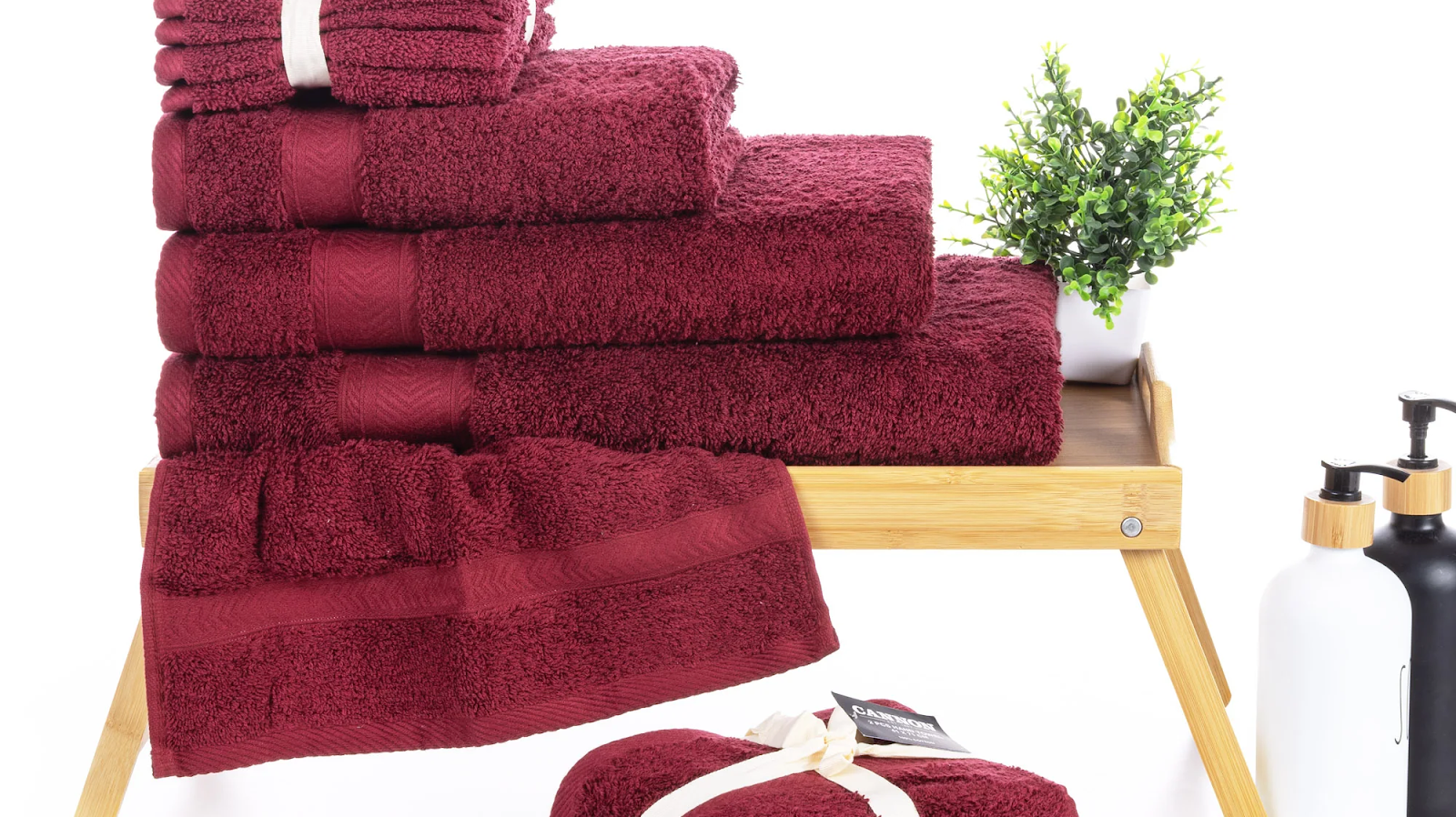 Why GSM Matters When Buying 5-Star Luxury Hotel Towels in The UAE