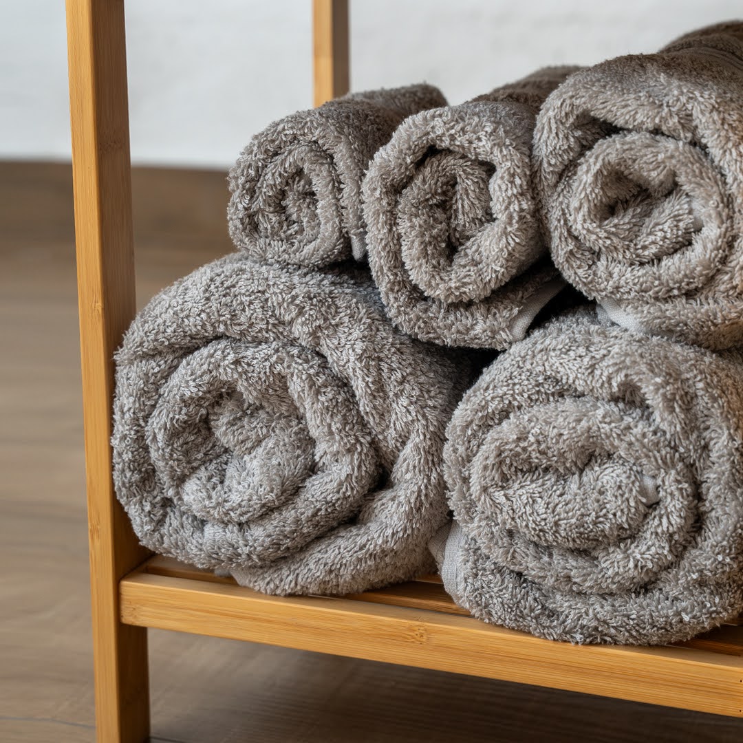 How to Maintain the Softness of Bath Towels for Years